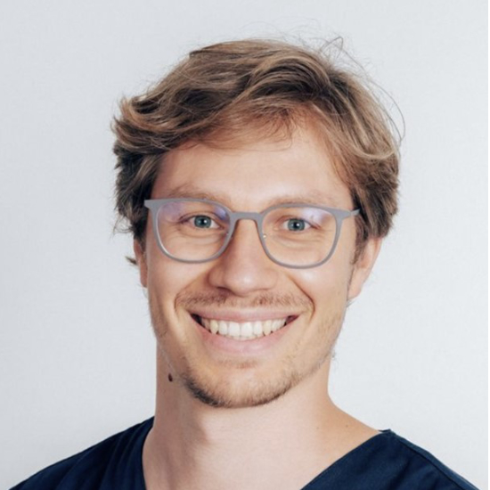 Dr. Lucas Fenzel