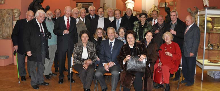 Emeriti-Treffen: Rektor Lochs lud zum Sekt-Empfang