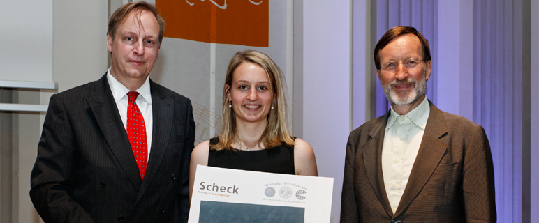 Förderpreis des Deutschen Freundeskreises für Medizin-Studentin Barbara Larcher