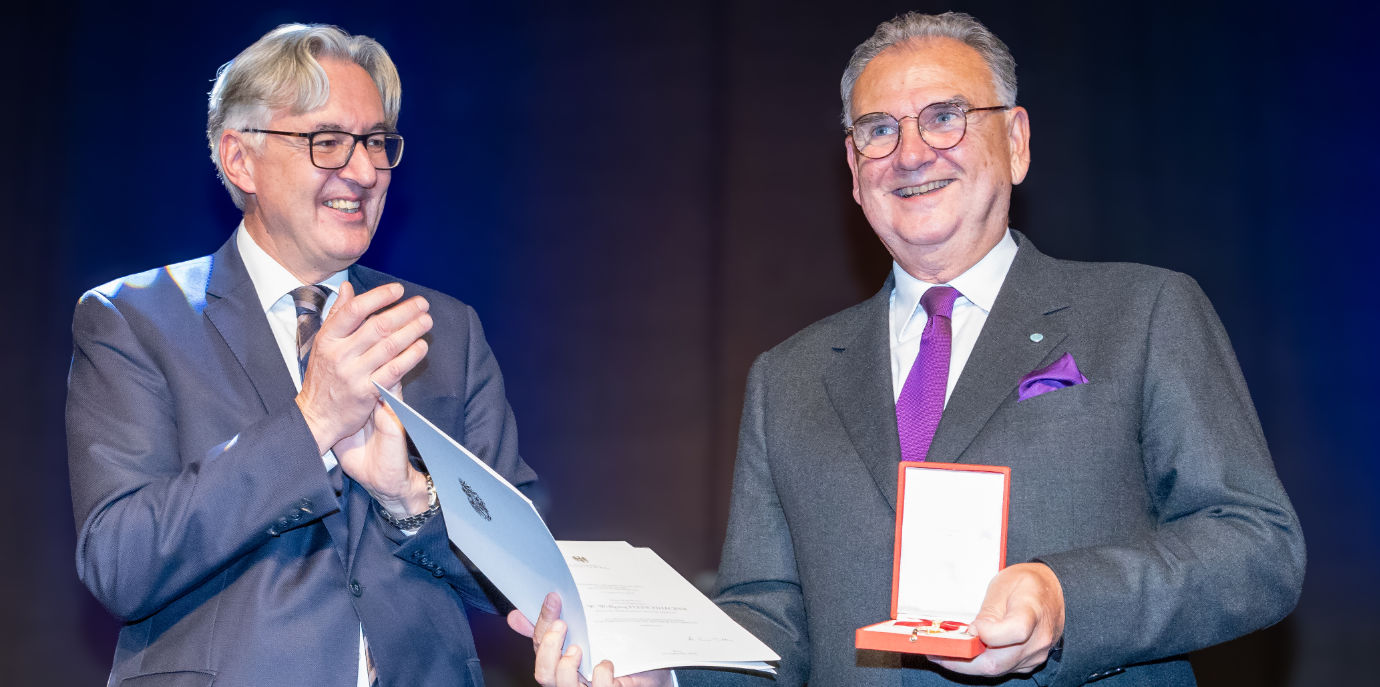 Hohe Auszeichnung: Rektor Fleischhacker erhielt das Große Goldene Ehrenzeichen für Verdienste um die Republik Österreich