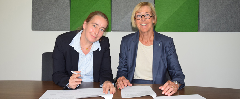 Vertragsunterzeichnung: Neue Professorin für Strahlentherapie-Radioonkologie