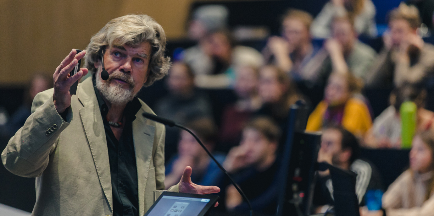 „Berge versetzen“: Reinhold Messner zu Gast an der Medizin Uni Innsbruck