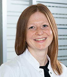Dr. Eva HAMETNER