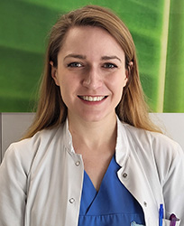 Dr. Kamila SARAMAK