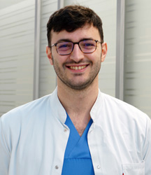 Dr. Oliver SCHORR