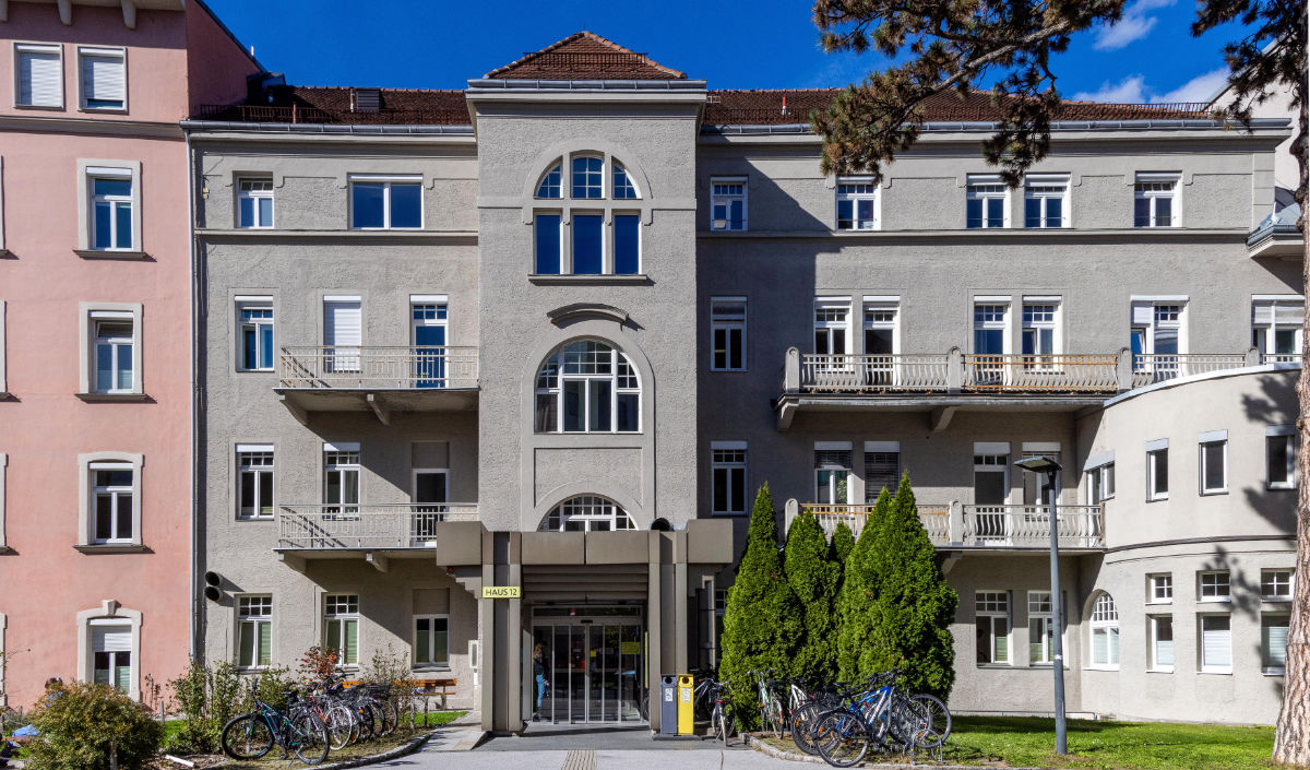Gebäude der Universitätsklinik für Hör-, Stimm- und Sprachstörungen